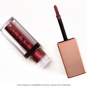 Stila Shimmer & Glow Liquid Eyeshadow in PIGALLE